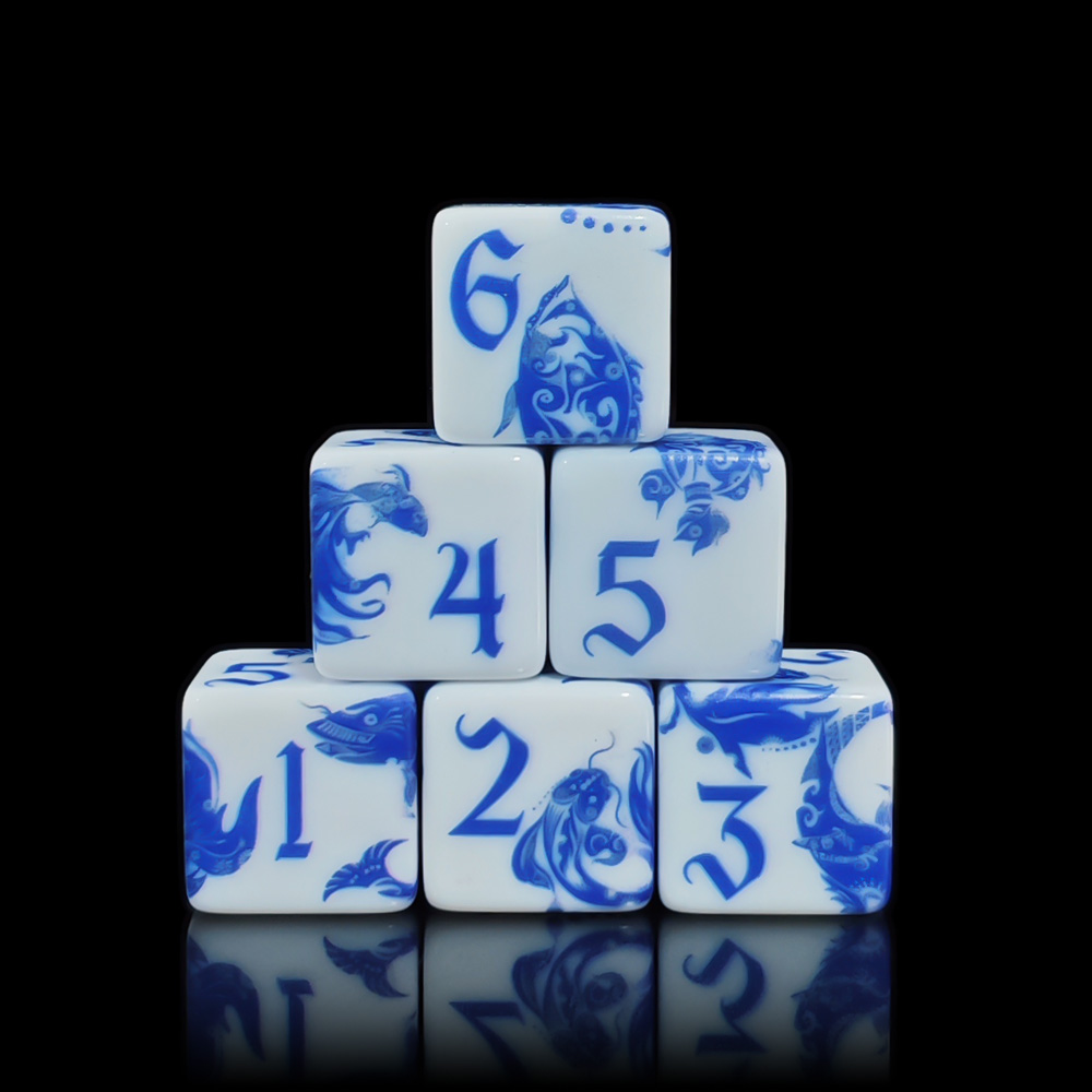Board Game Live - 12個入り青と白の磁器鯉魚D6ダイス、中国風16MM正方形アクリル6面ダイス、DND RPG TTRPテーブルトップボードゲーム用