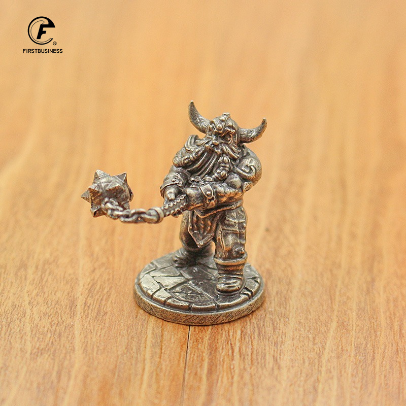 ヴィンテージ白真鍮ミニチュアドワーフ戦士像デスクトップボード - Board Game Design のレビューと価格